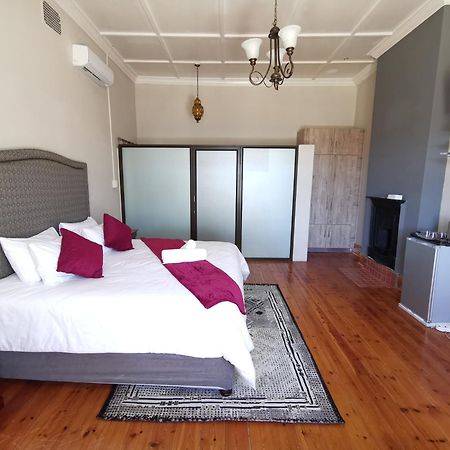Lucolo Palace B&B Aliwal North Szoba fotó